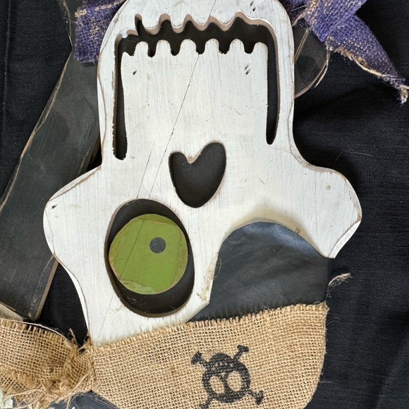 Halloween Decor - Picture 5 of 6